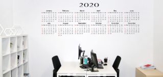 calendario-2020-pared-oficina