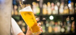 スペインの各州で人気のあるビールの銘柄は何？