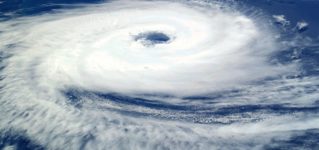 台風19号の被害、スペインでも報道
